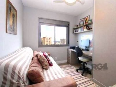 Apartamento à venda com 106m², 3 quartos, 1 suíte, 2 vagas no bairro Menino Deus em Porto Alegre - Foto 18