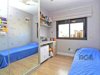 Apartamento à venda com 106m², 3 quartos, 1 suíte, 2 vagas no bairro Menino Deus em Porto Alegre - Foto 21