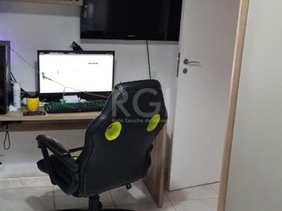 Apartamento à venda com 76m², 3 quartos, 1 suíte, 1 vaga no bairro Protásio Alves em Porto Alegre - Foto 15