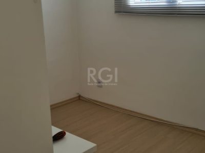 Apartamento à venda com 46m², 2 quartos, 1 suíte, 1 vaga no bairro Glória em Porto Alegre - Foto 16