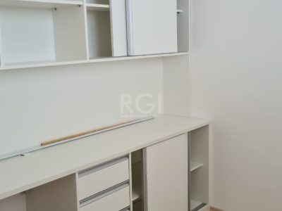 Apartamento à venda com 46m², 2 quartos, 1 suíte, 1 vaga no bairro Glória em Porto Alegre - Foto 17