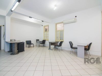 Conjunto/Sala à venda com 99m² no bairro Centro Histórico em Porto Alegre - Foto 14