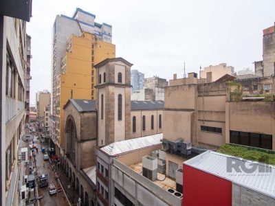 Conjunto/Sala à venda com 99m² no bairro Centro Histórico em Porto Alegre - Foto 19