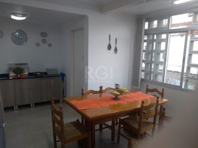 Apartamento à venda com 125m², 3 quartos, 1 suíte, 1 vaga no bairro Petrópolis em Porto Alegre - Foto 5