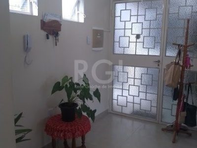 Apartamento à venda com 125m², 3 quartos, 1 suíte, 1 vaga no bairro Petrópolis em Porto Alegre - Foto 9