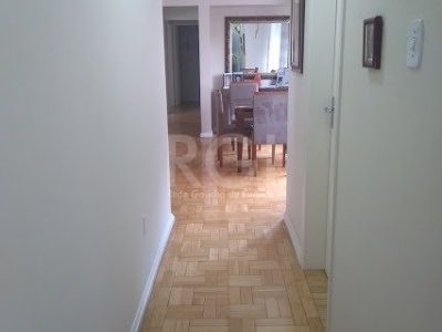 Apartamento à venda com 125m², 3 quartos, 1 suíte, 1 vaga no bairro Petrópolis em Porto Alegre - Foto 11