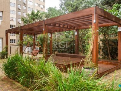 Apartamento à venda com 74m², 3 quartos, 1 suíte, 1 vaga no bairro Jardim Carvalho em Porto Alegre - Foto 11