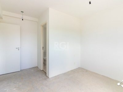 Apartamento à venda com 74m², 3 quartos, 1 suíte, 1 vaga no bairro Jardim Carvalho em Porto Alegre - Foto 2