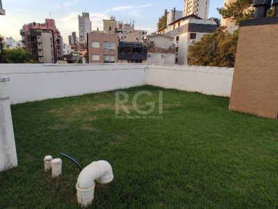 Apartamento à venda com 71m², 2 quartos, 1 suíte, 2 vagas no bairro Petrópolis em Porto Alegre - Foto 6