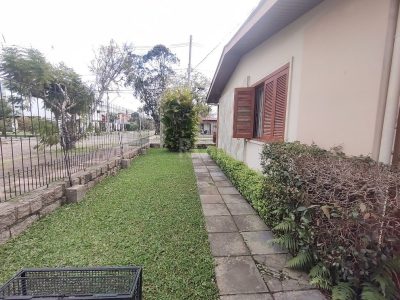 Casa à venda com 180m², 3 quartos, 1 suíte, 2 vagas no bairro Ipanema em Porto Alegre - Foto 32