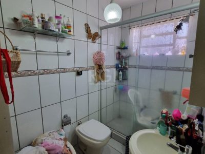 Casa à venda com 140m², 3 quartos, 4 vagas no bairro Tristeza em Porto Alegre - Foto 22