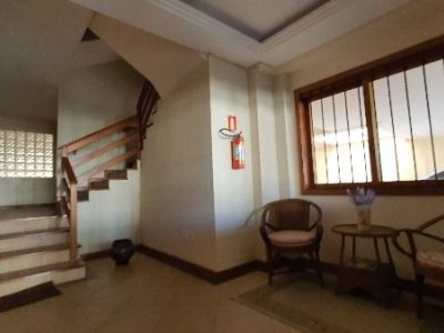 Apartamento à venda com 80m², 2 quartos, 1 suíte, 1 vaga no bairro Jardim Botânico em Porto Alegre - Foto 4