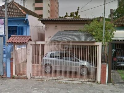 Casa à venda com 120m², 3 quartos, 4 vagas no bairro Santana em Porto Alegre - Foto 3