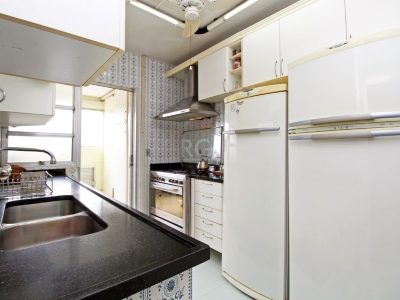 Apartamento à venda com 245m², 3 quartos, 1 suíte, 2 vagas no bairro Auxiliadora em Porto Alegre - Foto 26