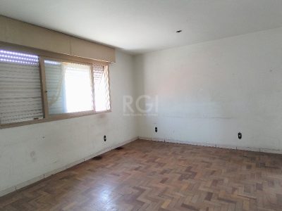 Apartamento à venda com 82m², 2 quartos, 1 vaga no bairro Passo d'Areia em Porto Alegre - Foto 4