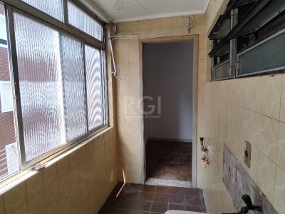 Apartamento à venda com 82m², 2 quartos, 1 vaga no bairro Passo d'Areia em Porto Alegre - Foto 13