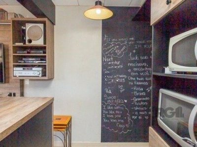 Apartamento à venda com 45m², 1 quarto, 1 vaga no bairro Centro Histórico em Porto Alegre - Foto 3