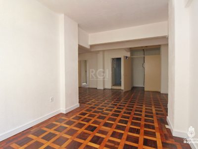 Apartamento à venda com 81m², 3 quartos no bairro Centro Histórico em Porto Alegre - Foto 4