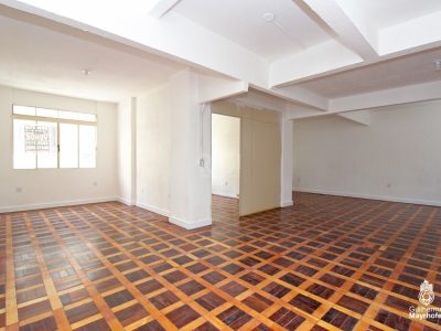 Apartamento à venda com 81m², 3 quartos no bairro Centro Histórico em Porto Alegre - Foto 2