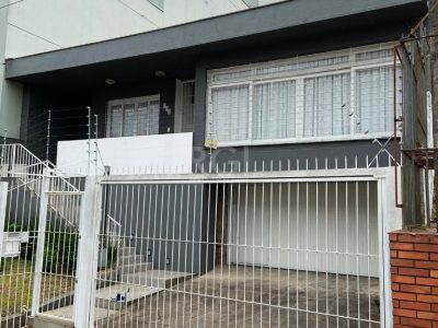 Casa à venda com 242m², 3 quartos, 1 suíte, 2 vagas no bairro Petrópolis em Porto Alegre - Foto 6