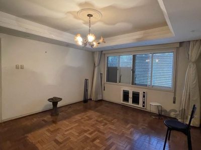 Apartamento à venda com 100m², 3 quartos, 2 vagas no bairro Petrópolis em Porto Alegre - Foto 12