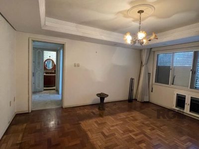 Apartamento à venda com 100m², 3 quartos, 2 vagas no bairro Petrópolis em Porto Alegre - Foto 13