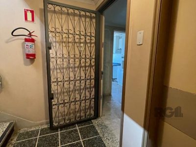 Apartamento à venda com 100m², 3 quartos, 2 vagas no bairro Petrópolis em Porto Alegre - Foto 26