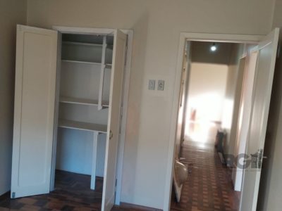 Apartamento à venda com 75m², 3 quartos no bairro Santana em Porto Alegre - Foto 2