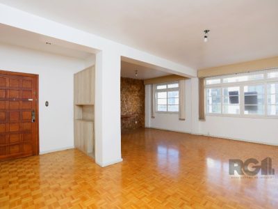 Apartamento à venda com 147m², 3 quartos, 1 vaga no bairro Floresta em Porto Alegre - Foto 4