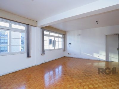 Apartamento à venda com 147m², 3 quartos, 1 vaga no bairro Floresta em Porto Alegre - Foto 7