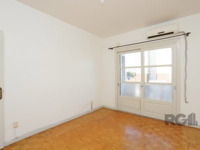 Apartamento à venda com 147m², 3 quartos, 1 vaga no bairro Floresta em Porto Alegre - Foto 15