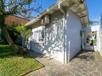 Casa à venda com 214m², 3 quartos, 1 suíte, 3 vagas no bairro Cristal em Porto Alegre - Foto 39