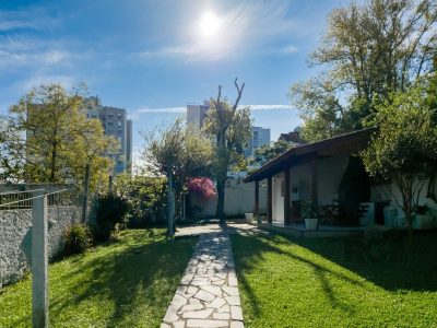 Casa à venda com 214m², 3 quartos, 1 suíte, 3 vagas no bairro Cristal em Porto Alegre - Foto 41