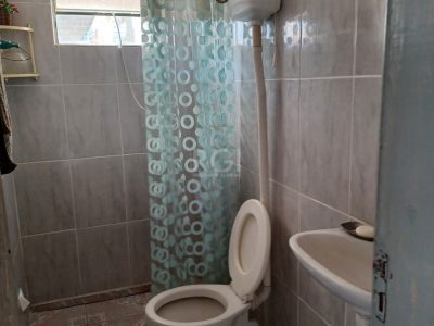 Casa à venda com 78m², 3 quartos, 3 vagas no bairro Santa Tereza em Porto Alegre - Foto 24