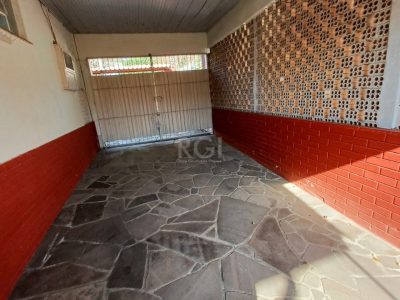 Casa à venda com 78m², 3 quartos, 3 vagas no bairro Santa Tereza em Porto Alegre - Foto 28