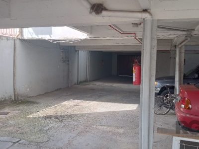 Apartamento à venda com 65m², 2 quartos, 1 vaga no bairro Passo d'Areia em Porto Alegre - Foto 5