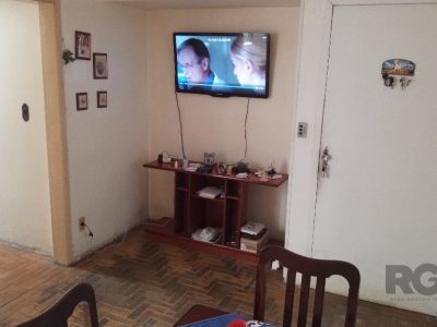 Apartamento à venda com 65m², 2 quartos, 1 vaga no bairro Passo d'Areia em Porto Alegre - Foto 7