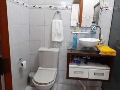 Casa à venda com 360m², 3 quartos, 1 suíte, 4 vagas no bairro Santana em Porto Alegre - Foto 19