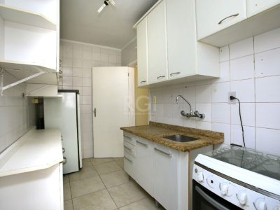 Apartamento à venda com 93m², 3 quartos, 1 suíte, 1 vaga no bairro Petrópolis em Porto Alegre - Foto 8