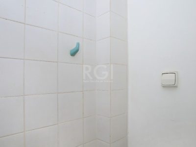 Apartamento à venda com 93m², 3 quartos, 1 suíte, 1 vaga no bairro Petrópolis em Porto Alegre - Foto 11