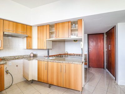 Apartamento à venda com 165m², 4 quartos, 1 suíte, 2 vagas no bairro Santa Tereza em Porto Alegre - Foto 3