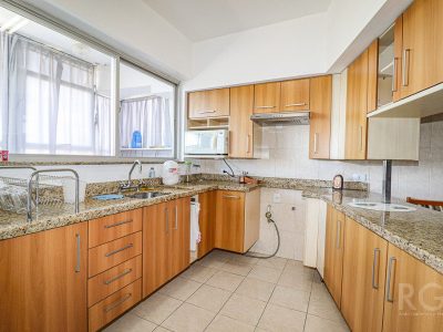 Apartamento à venda com 165m², 4 quartos, 1 suíte, 2 vagas no bairro Santa Tereza em Porto Alegre - Foto 4