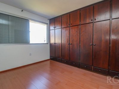 Apartamento à venda com 165m², 4 quartos, 1 suíte, 2 vagas no bairro Santa Tereza em Porto Alegre - Foto 19