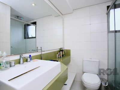 Apartamento à venda com 106m², 3 quartos, 1 suíte, 2 vagas no bairro Bela Vista em Porto Alegre - Foto 14