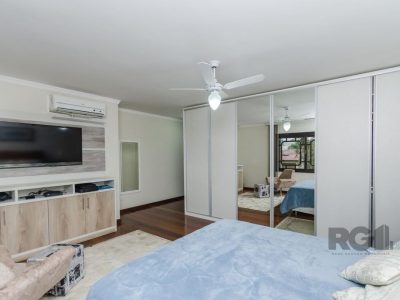 Casa à venda com 379m², 3 quartos, 2 suítes, 4 vagas no bairro Ipanema em Porto Alegre - Foto 7