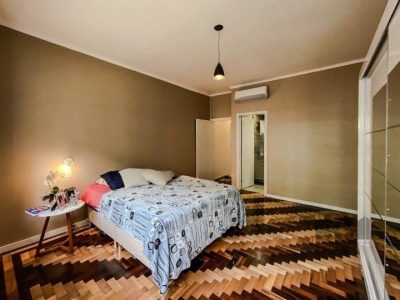 Apartamento à venda com 107m², 3 quartos, 1 suíte, 1 vaga no bairro Farroupilha em Porto Alegre - Foto 8