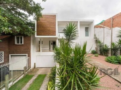 Casa à venda com 273m², 3 quartos, 3 suítes, 4 vagas no bairro Ipanema em Porto Alegre - Foto 26