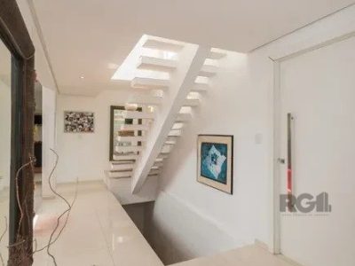 Casa à venda com 273m², 3 quartos, 3 suítes, 4 vagas no bairro Ipanema em Porto Alegre - Foto 14