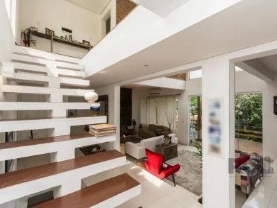 Casa à venda com 273m², 3 quartos, 3 suítes, 4 vagas no bairro Ipanema em Porto Alegre - Foto 15