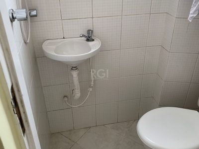 Apartamento à venda com 130m², 3 quartos, 1 suíte, 1 vaga no bairro Rio Branco em Porto Alegre - Foto 10